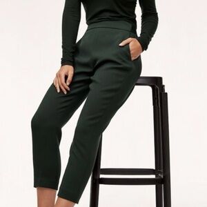 Aritzia Babaton Conan Cropped Dress Pants Pull on Trousers with Pockets